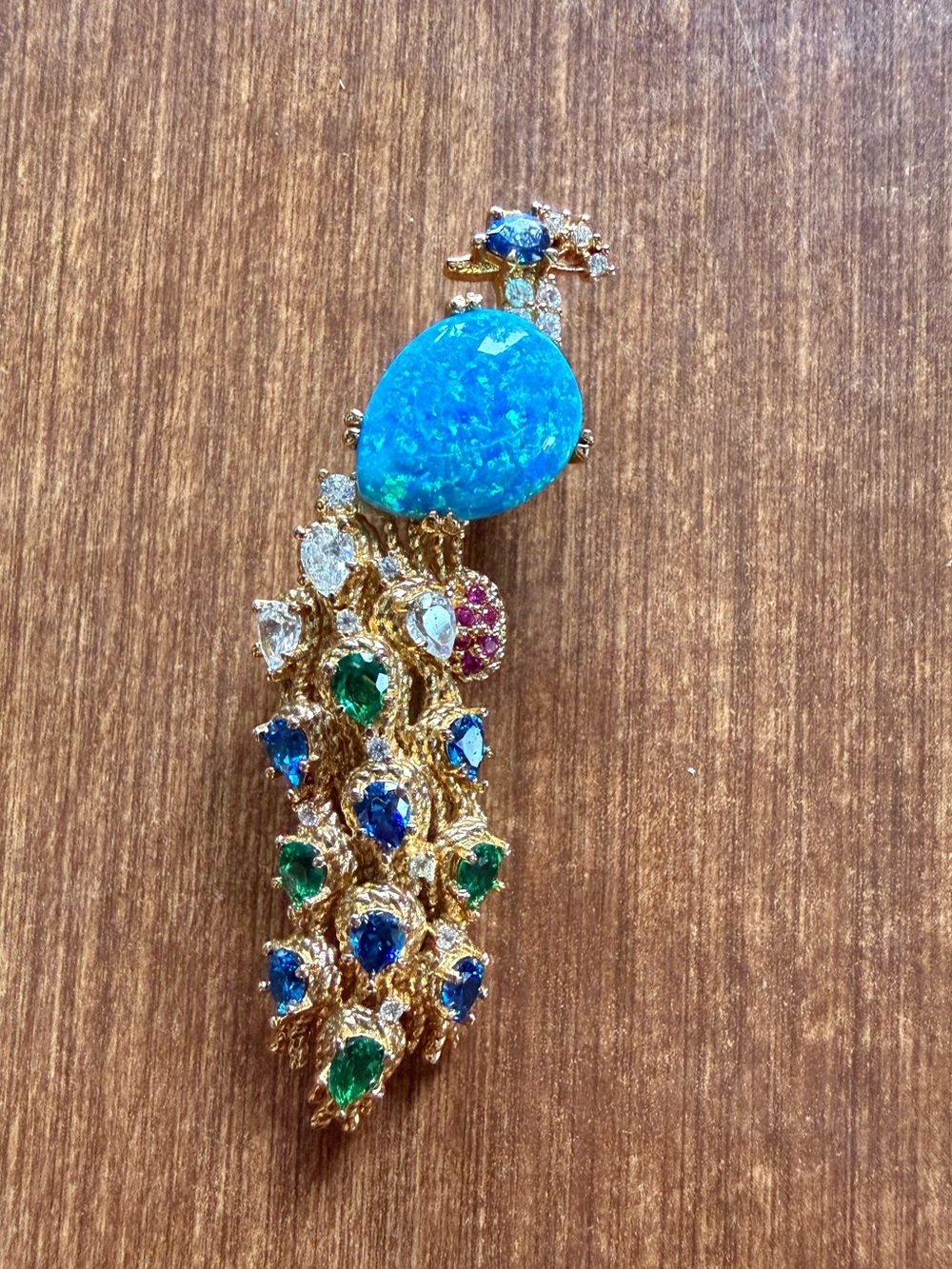 Gold tone Peacock pin/brooch